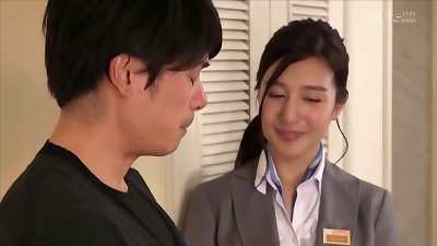 #2Iori Furukawa - beautiful Wedding Planner Helps The Groom loosen Some stress Before The Ceremony